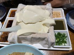 -95号酱骨·一块豆腐(展春园西路店)