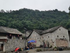 -高荡千年布依古寨旅游景区