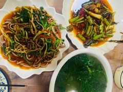 -洪霞餐馆