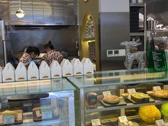 面包甜点陈列柜-猫王榴莲世家(三里屯SOHO商场店)