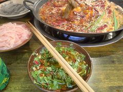 -黄潇洒老火锅(九眼桥宏济巷店)