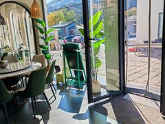 -何适山庄·团餐住宿(水长城P2停车场店)