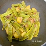 土豆炖豆角