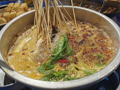 -马路边边串串香(延庆环球新意广场店)