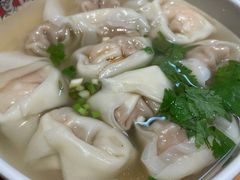 虾仁大馄饨-南城香·饭香串香馄饨香(赵公口店)