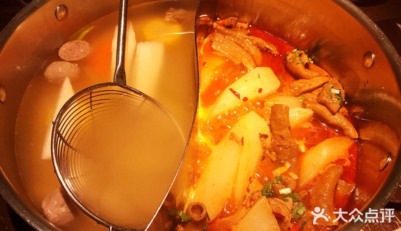 很清爽的火锅 清汤可以喝 牛杂好像比牛肉好吃点