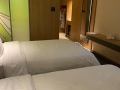 -西安钟楼北大街希尔顿欢朋酒店