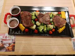 -必胜客(王府井店)