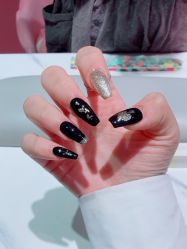 -丽心自助美甲美睫