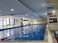 -小蓝鲸游泳培训基地(石景山店)
