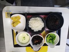 -老娘舅餐厅(黄龙体育中心店)