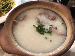 -新大咀港式茶餐厅(宝山万达店)