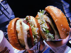 -The Habit Burger Grill 哈比特汉堡(爱琴海店)