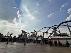 -七彩云南欢乐世界