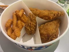 -麦当劳(上海虹桥站30B检票口楼上)