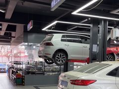 -哈贝卡汽车服务连锁(硕士路店)