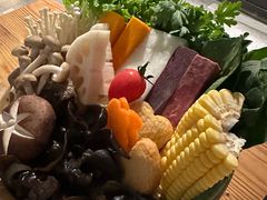 -湊湊火锅·茶憩(南京东路悦荟店)