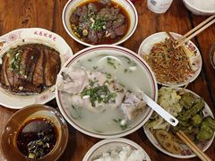 -老方桌烂蹄花川菜馆(九龙坡店)