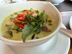 -Chom Cafe and Restaurant