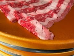 -牛YO寿喜烧·铁板烧和牛火锅自助(市府恒隆店)