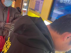 -爱回收(漕宝路日月光店)