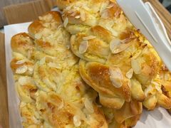 -皇冠幸福里动物奶油生日蛋糕(万达店)