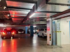 -龙美术馆西岸馆-停车场