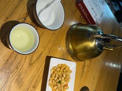 -小三峡食府(西五路店)