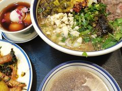 -云阿蛮云南生烫牛肉米线(奉贤路店)