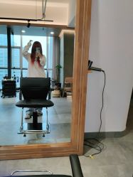 -C-18 SALON