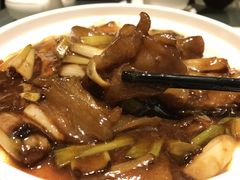 圆葱大烤蹄筋-狮王府淮扬菜(新街口友谊店)