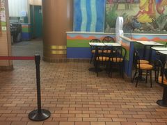 用餐区-百富烤霸 烤鸡汉堡(美美店)