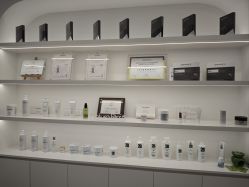 -JNK皮肤管理中心