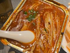 -威记烧嘢·南宁烧烤·超级生牛(绿地店)
