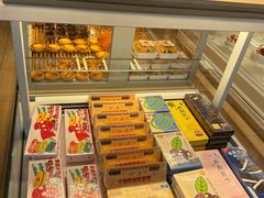 面包甜点陈列柜-好利来(宣武门店)