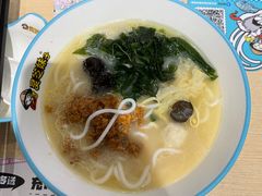 -灵芝妹子海鲜米线(凯德和平广场店)