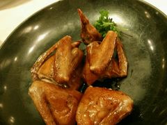 红烧乳鸽-汤城小厨(西直门凯德MALL店)