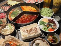 -三出山火锅(南京万象天地店)
