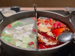 -三出山火锅(南京万象天地店)