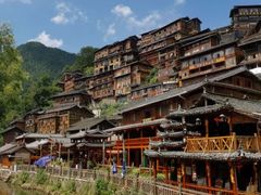 -西江千户苗寨-百年吊脚楼