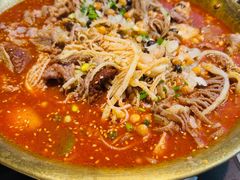 -张翻越·川渝冒菜·武汉黑鸭煲(城北万象城店)