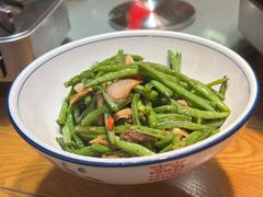 -黄泥岗·地道湖北菜(奥特莱斯店)