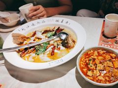 招牌酸菜鱼-胡桃里音乐酒馆(白云五号T5 MALL店)