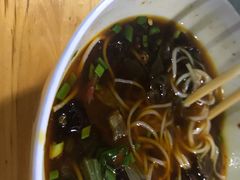 -越洋肖氏老米线(杨家坪店)