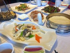 -湖庭壹品鸭王·传统北京烤鸭·别墅私房菜·庭院宵夜(江宁店)