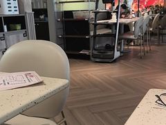 -必胜客(WOW中心城店)