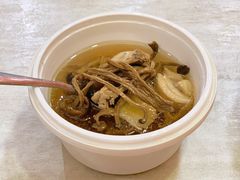 茶树菇炖鸡汤-吉野家(东海缤纷天地店)