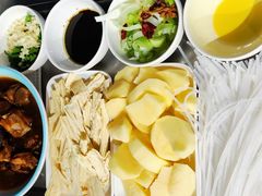 -70後铁锅炖(坡博总店)