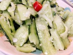 拍黄瓜-当面说秘制小龙虾