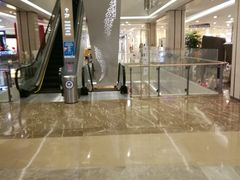 店内环境-杭州西湖银泰百货